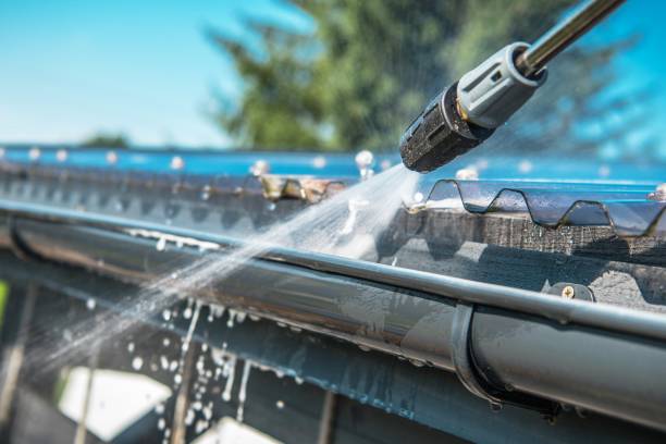 Best Roof Pressure Washing  in Edgewood, WA